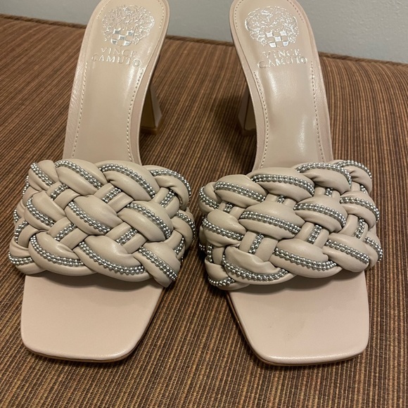 Vince Camuto Mule Size 8 NWT. Tan - Picture 1 of 8